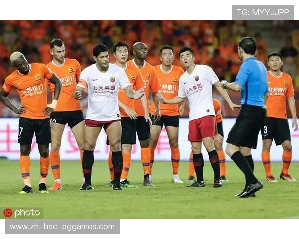 魔鬼赛程考验：巴甲球队如何应对三线作战困局